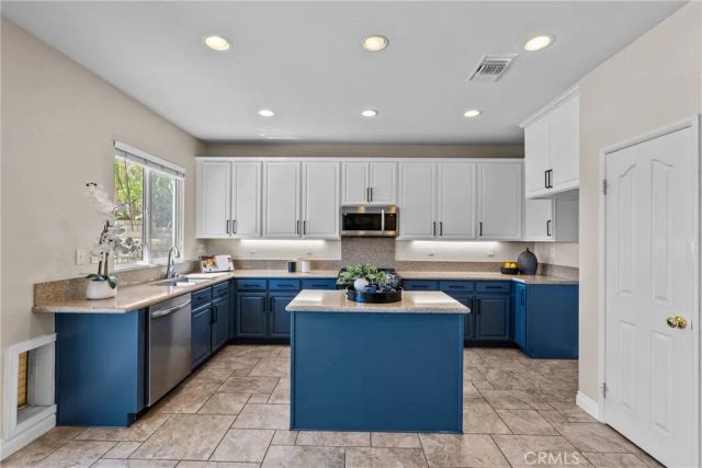 29908 Shadow, Castaic, CA 91384