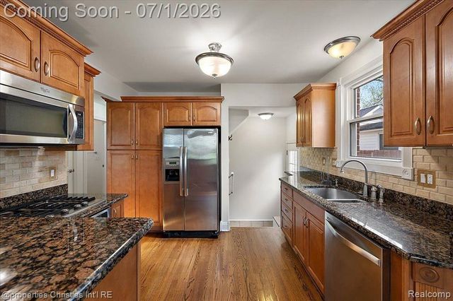 2209 Windemere Road, Birmingham, MI 48009