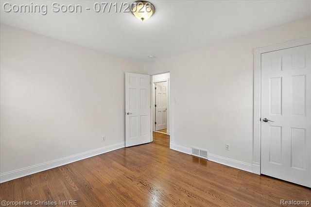 2209 Windemere Road, Birmingham, MI 48009