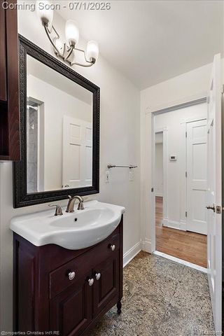 2209 Windemere Road, Birmingham, MI 48009