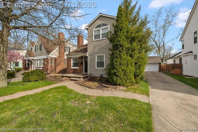 2209 Windemere Road, Birmingham, MI 48009