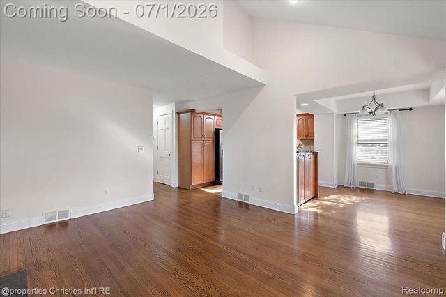 2209 Windemere Road, Birmingham, MI 48009
