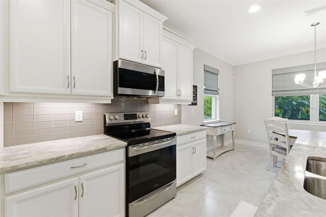 156 VENTOSA PLACE, Nokomis, FL 34275