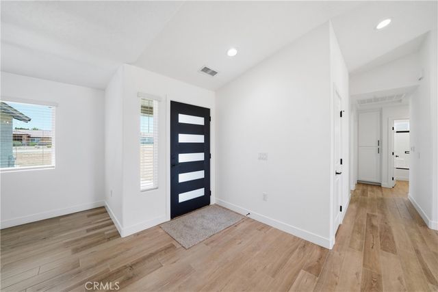 18090 Hinton Street, Hesperia, CA 92345