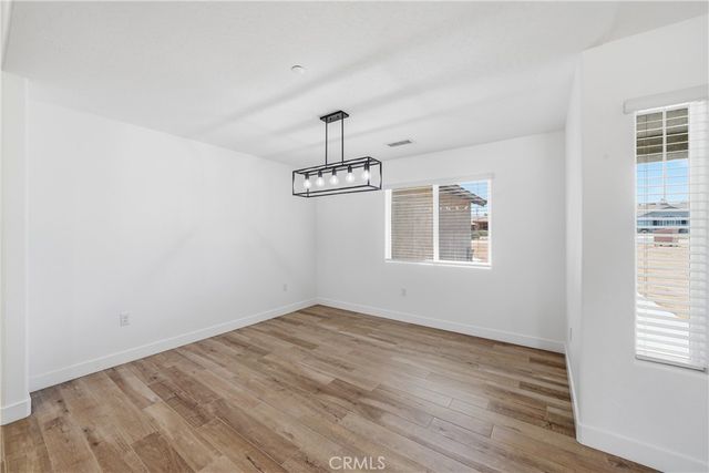 18090 Hinton Street, Hesperia, CA 92345