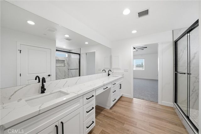 18090 Hinton Street, Hesperia, CA 92345