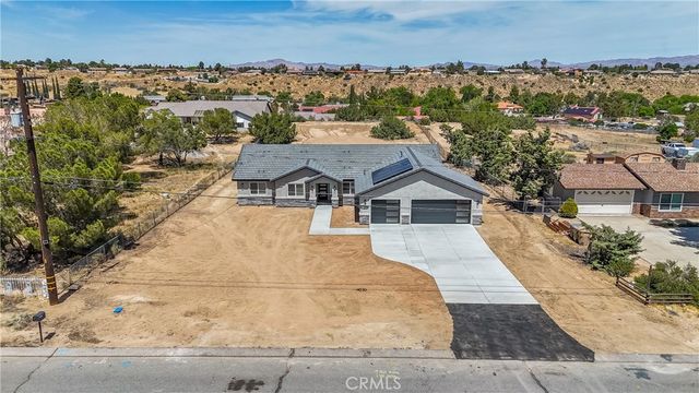 18090 Hinton Street, Hesperia, CA 92345