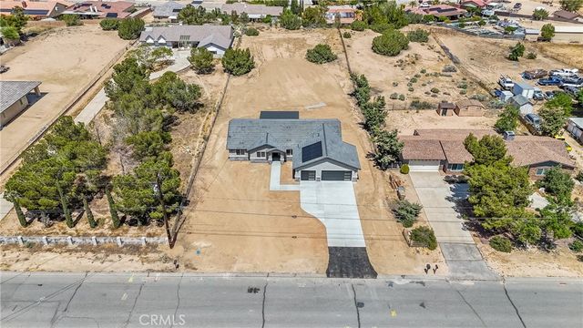 18090 Hinton Street, Hesperia, CA 92345