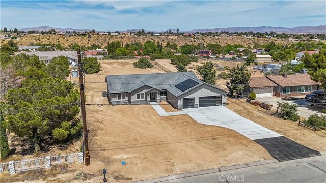 18090 Hinton Street, Hesperia, CA 92345