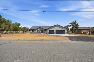 18090 Hinton Street, Hesperia, CA 92345