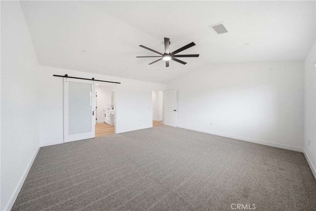 Image 24 of property listing at 18090 Hinton Street, Hesperia, CA 92345