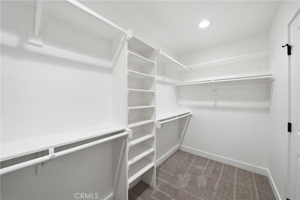 Image 28 of property listing at 18090 Hinton Street, Hesperia, CA 92345