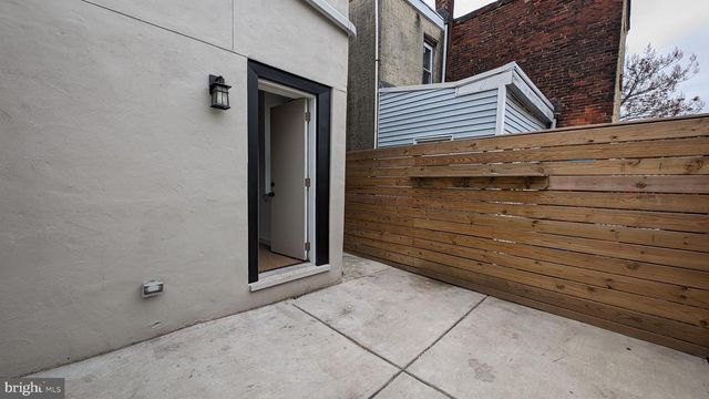 2232 N MASCHER ST, Philadelphia, PA 19133