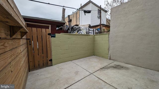 2232 N MASCHER ST, Philadelphia, PA 19133