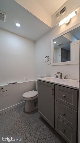 2232 N MASCHER ST, Philadelphia, PA 19133