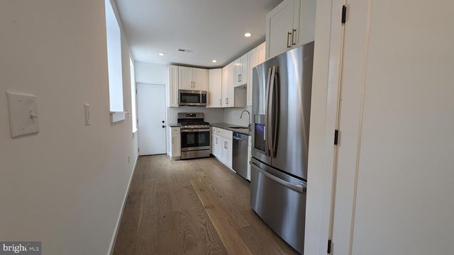 2232 N MASCHER ST, Philadelphia, PA 19133