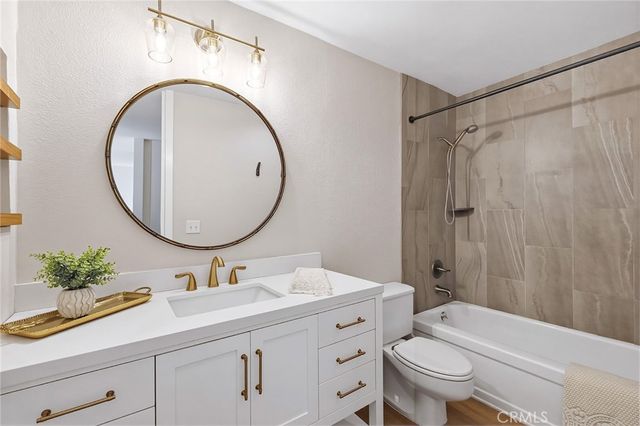3050 Rue Dorleans 304, San Diego, CA 92110