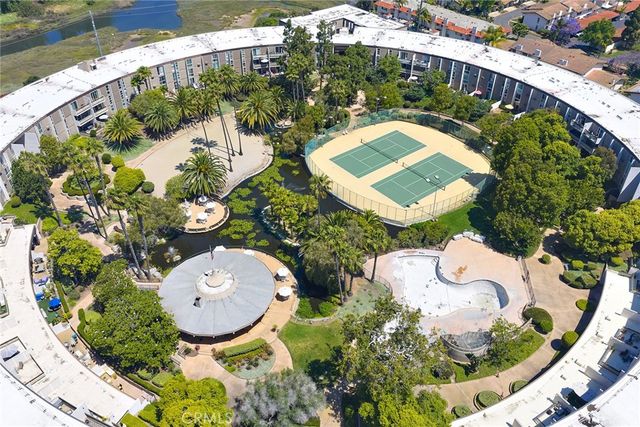 3050 Rue Dorleans 304, San Diego, CA 92110