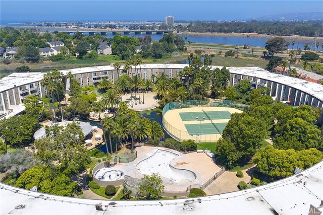 3050 Rue Dorleans 304, San Diego, CA 92110