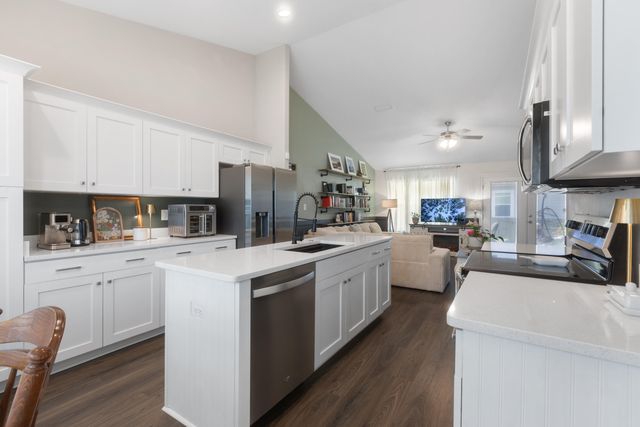 6042 Capitol Drive, Gulf Breeze, FL 32563