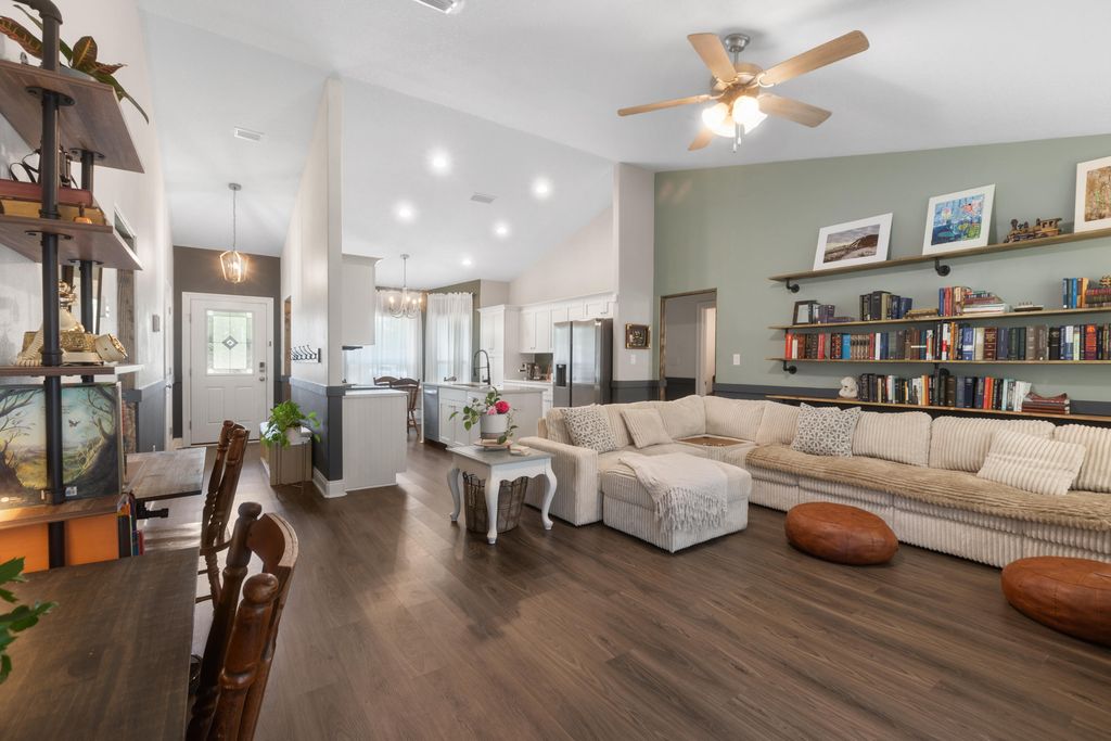 6042 Capitol Drive, Gulf Breeze, FL 32563