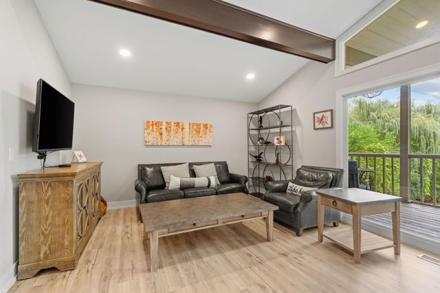 230 Maple Island Road, Burnsville, MN 55306