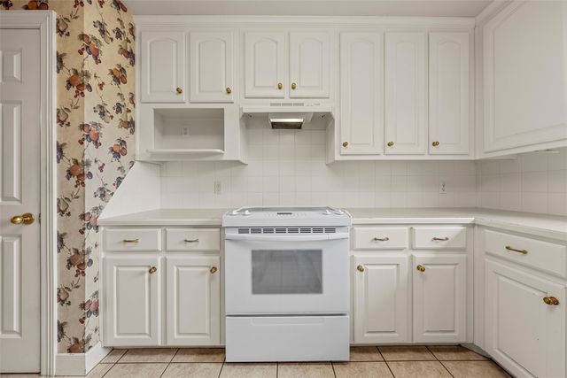 201 Pecan Village Circle, Waco, TX 76710