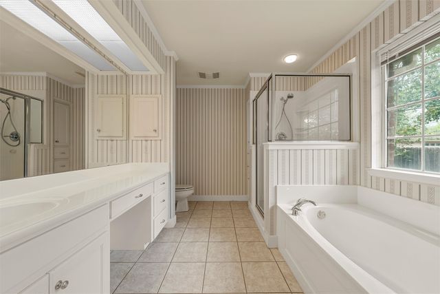 201 Pecan Village Circle, Waco, TX 76710