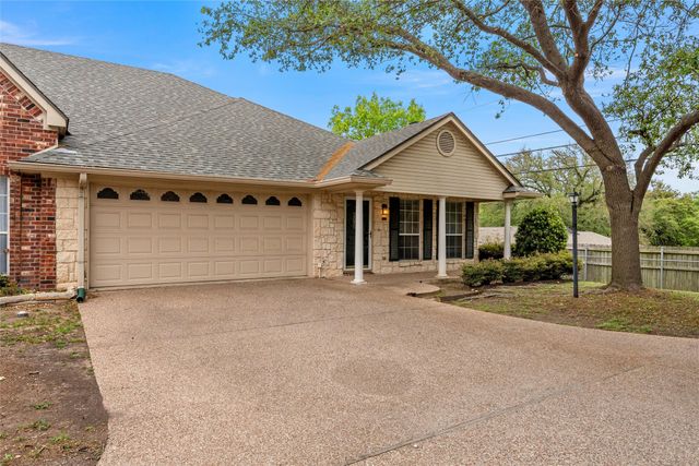201 Pecan Village Circle, Waco, TX 76710