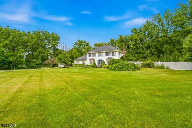 3 Butternut Dr, Vernon Twp., NJ 07462