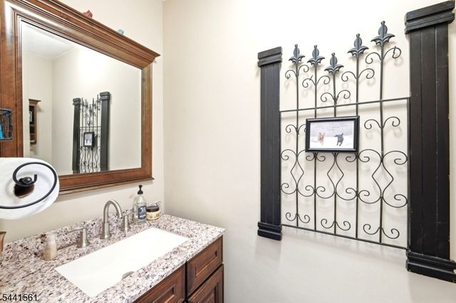 3 Butternut Dr, Vernon Twp., NJ 07462