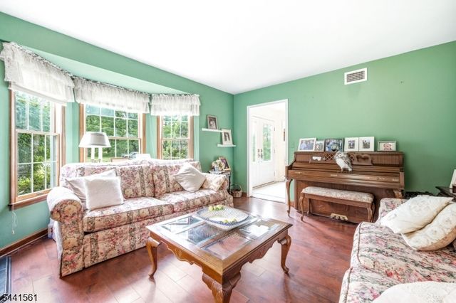 3 Butternut Dr, Vernon Twp., NJ 07462