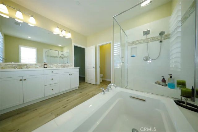 77 Rembrandt, Irvine, CA 92620