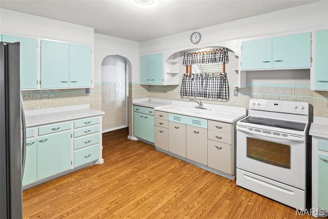 611 Montgomery Street, Staunton, IL 62088