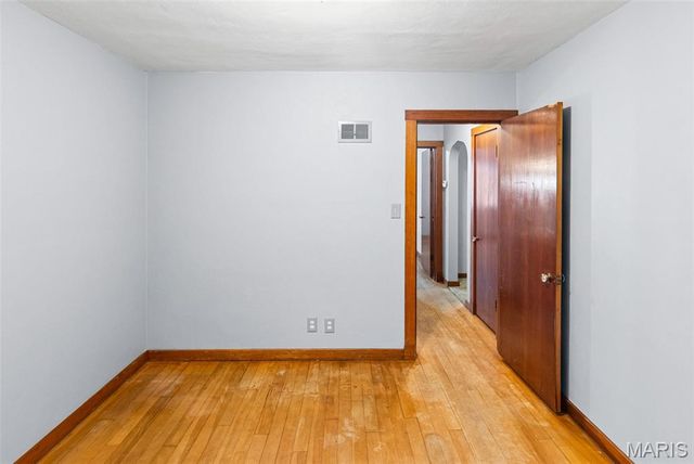 611 Montgomery Street, Staunton, IL 62088