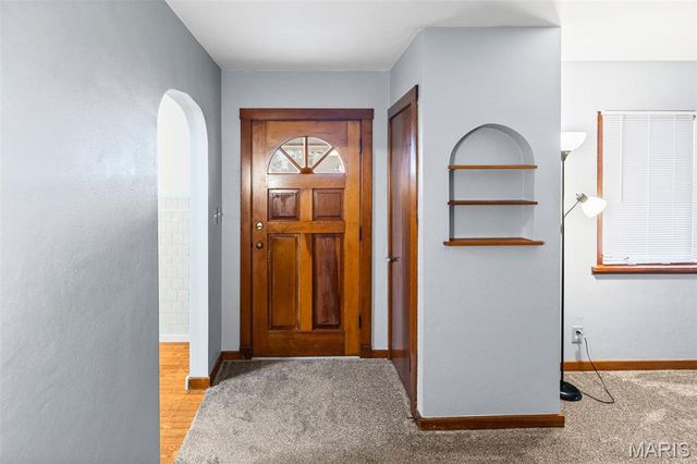 611 Montgomery Street, Staunton, IL 62088