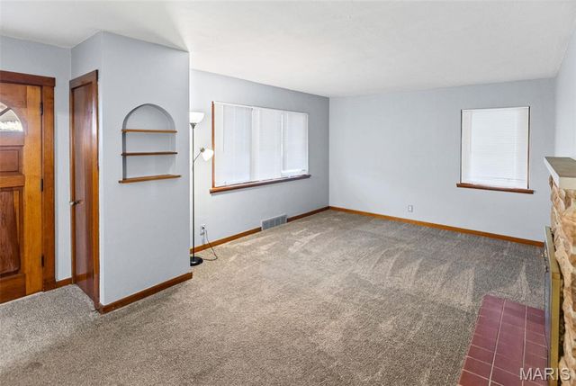 611 Montgomery Street, Staunton, IL 62088