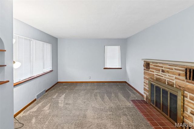 611 Montgomery Street, Staunton, IL 62088