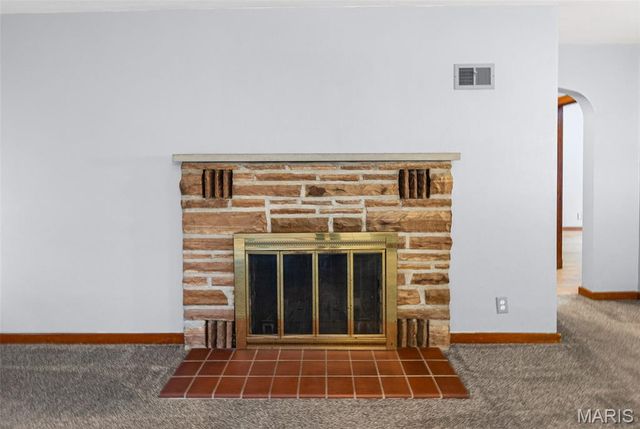 611 Montgomery Street, Staunton, IL 62088