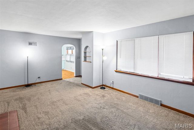 611 Montgomery Street, Staunton, IL 62088