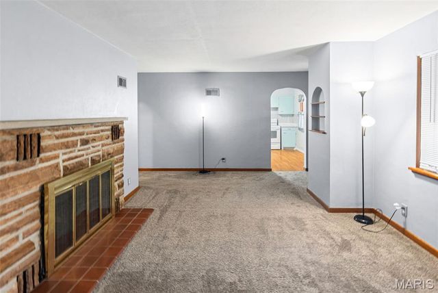 611 Montgomery Street, Staunton, IL 62088