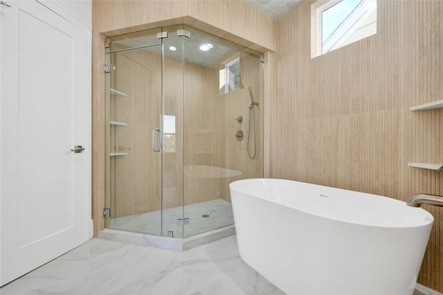 5439 Darling Street, Houston, TX 77007