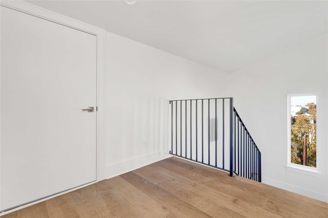 5439 Darling Street, Houston, TX 77007