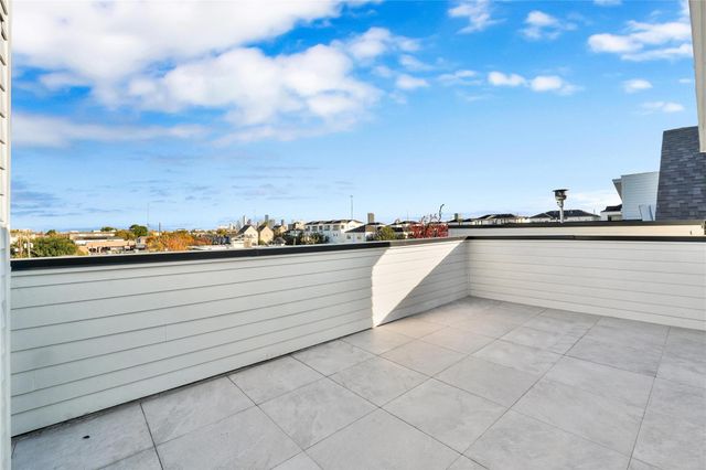 5439 Darling Street, Houston, TX 77007