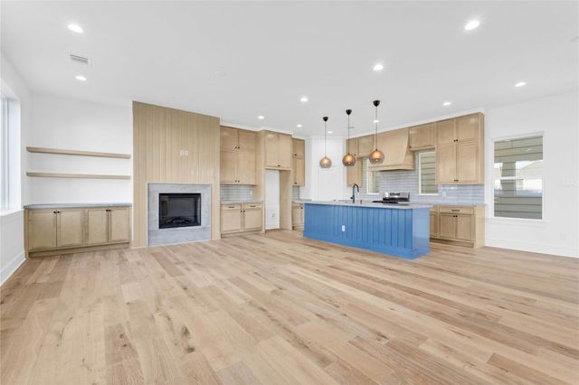 5439 Darling Street, Houston, TX 77007