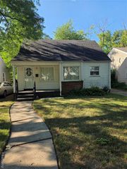 22521 Pembroke Avenue, Detroit, MI 48219