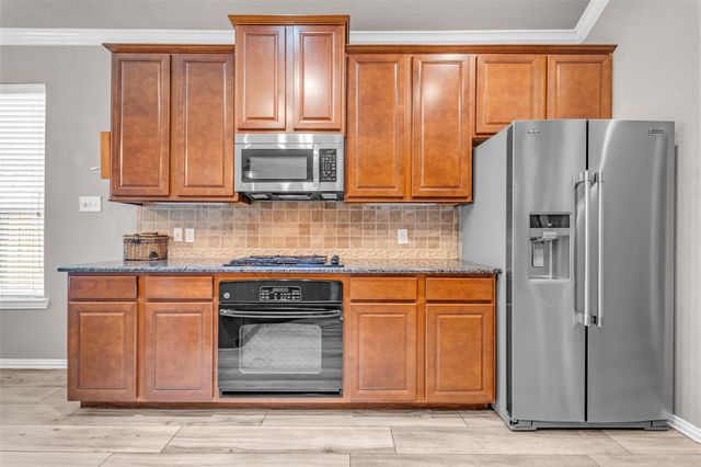 20743 Oakhurst Creek Drive, Porter, TX 77365