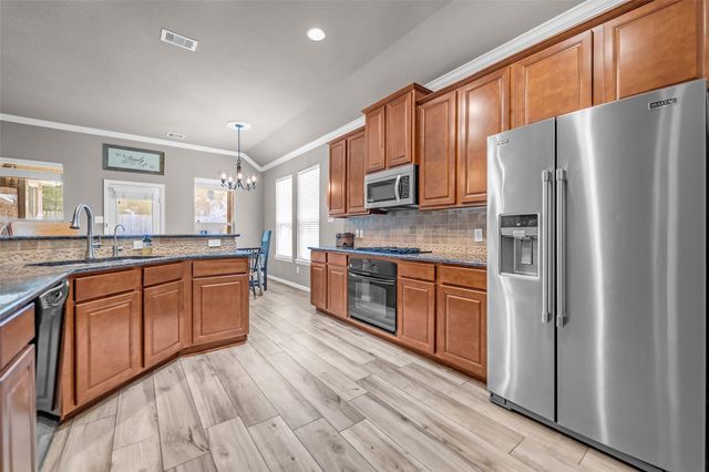20743 Oakhurst Creek Drive, Porter, TX 77365