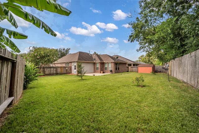 20743 Oakhurst Creek Drive, Porter, TX 77365