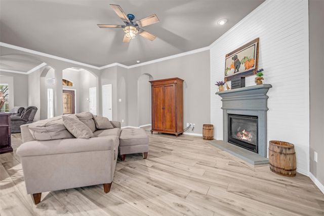 20743 Oakhurst Creek Drive, Porter, TX 77365